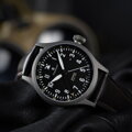 Steinhart Nav B-Uhr 44 Dual Time Titanium